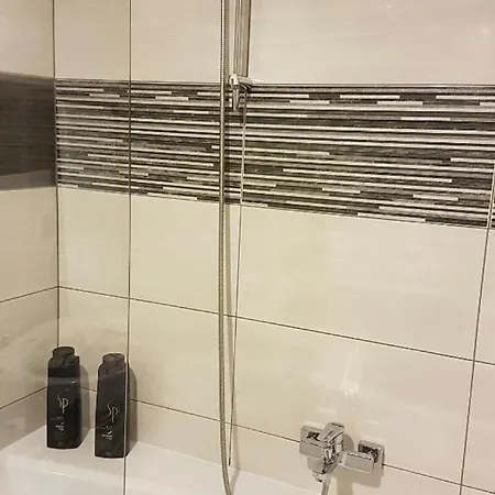 Modern Fully Equipped Apartamento